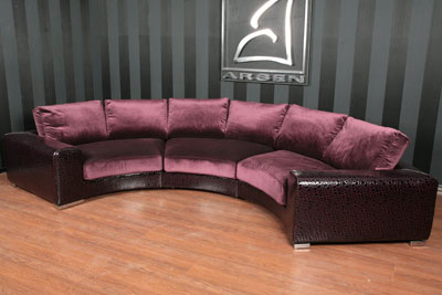 Цена полукруглого дивана при покупке, со скидкой: 320 000 рублей